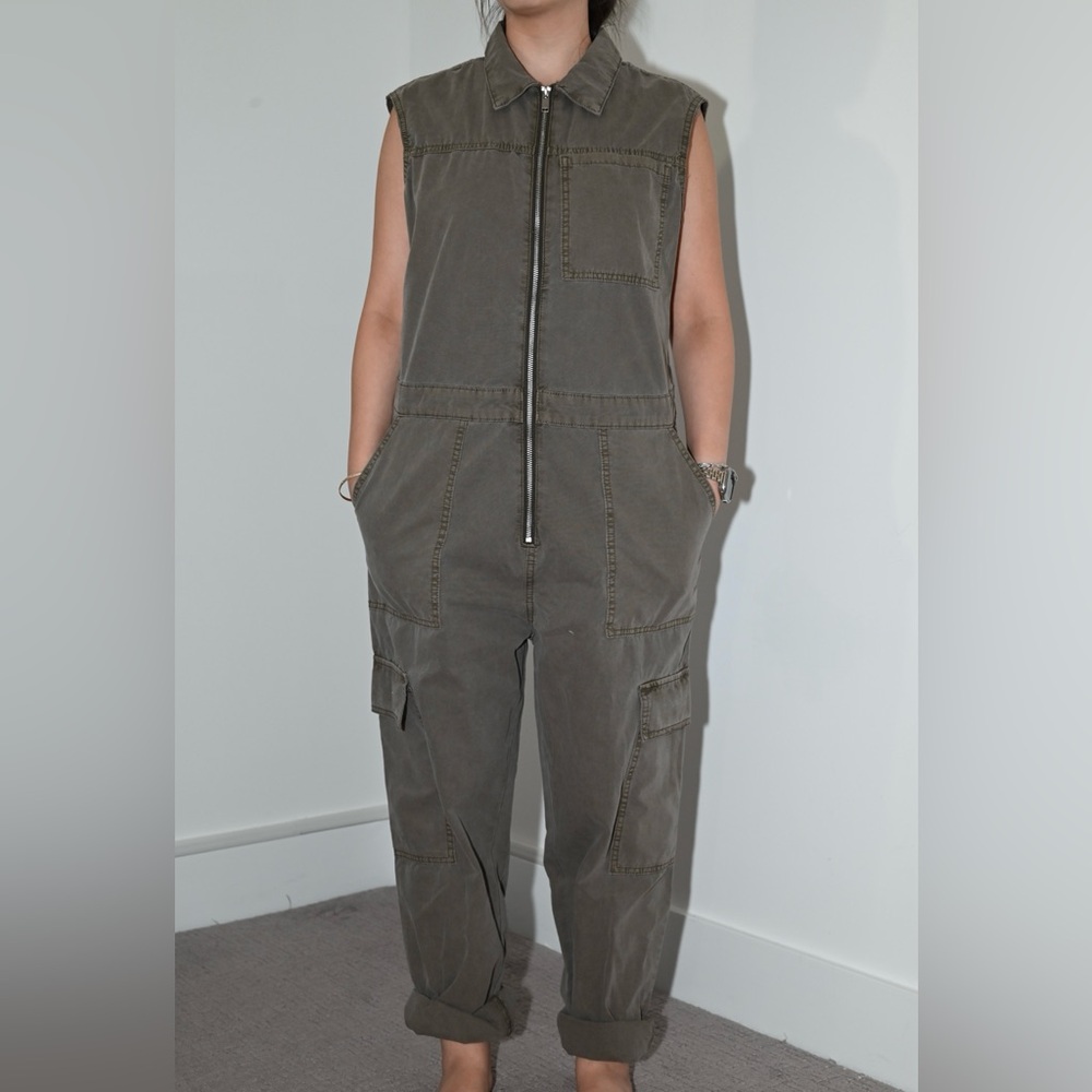 ❌SOLD❌ - Olive Green Sleeveless Jumpsuit